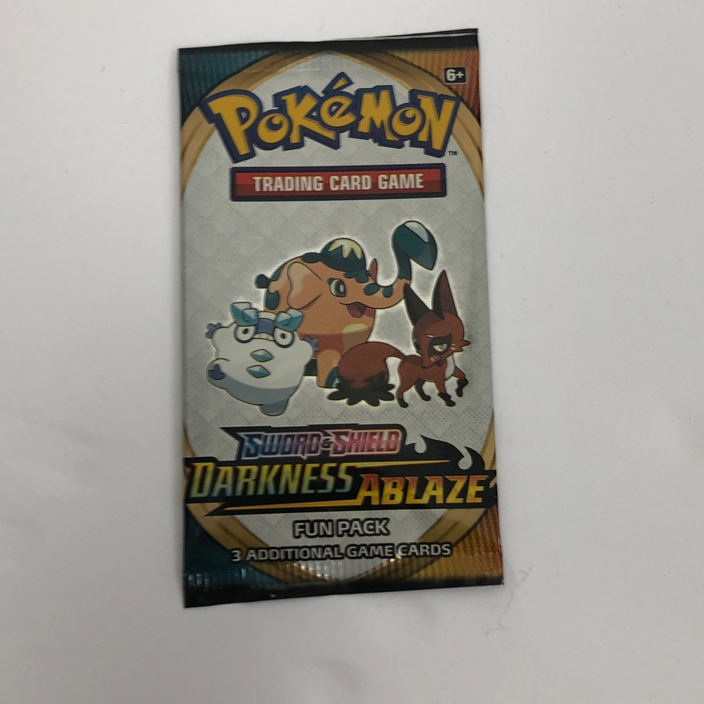 Pokémon TCG Sword and Shield Darkness Ablaze Booster Packs 25 Packs - Picture 2 of 2